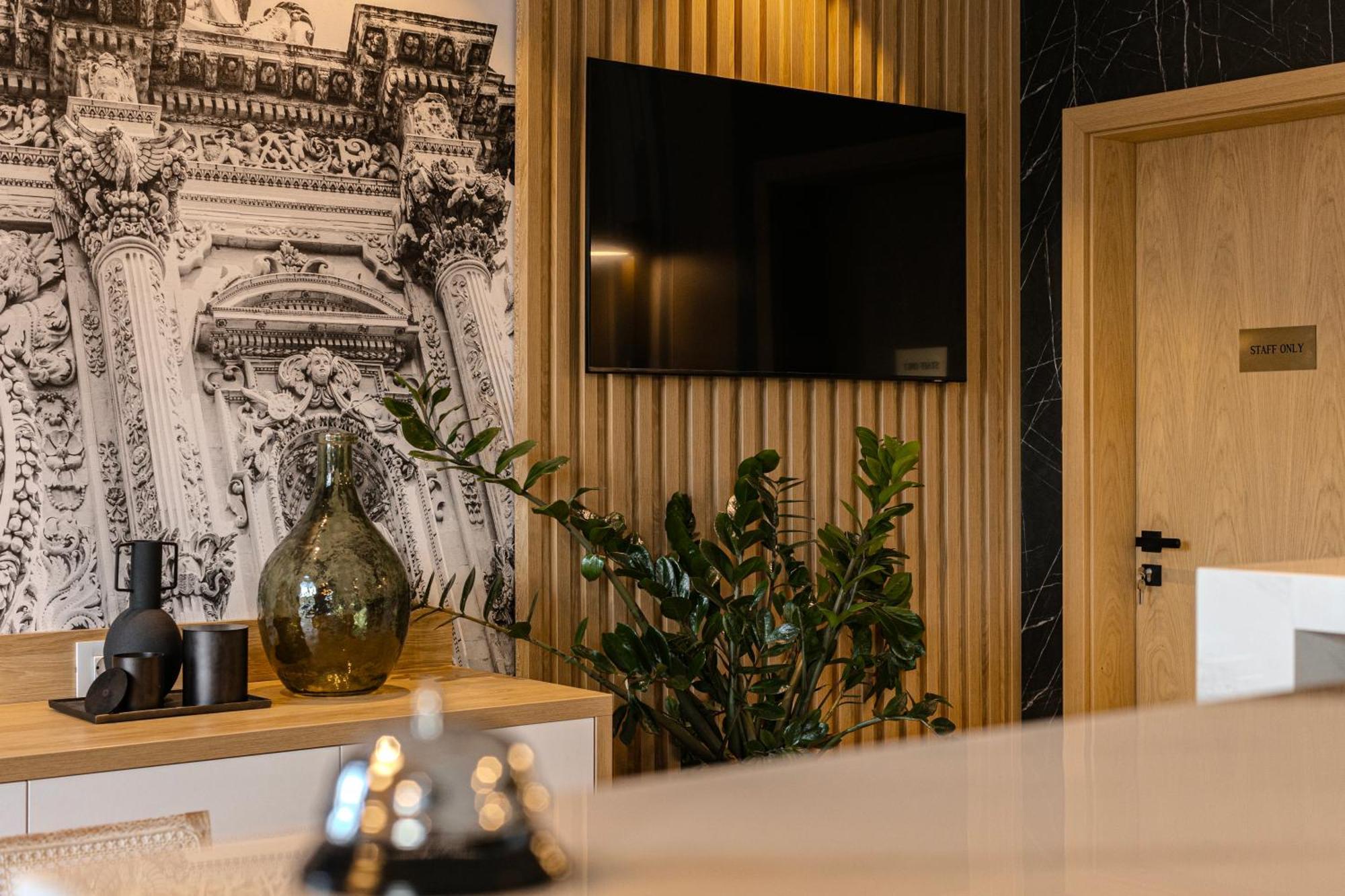 Hotel Branco Тімішоара Екстер'єр фото