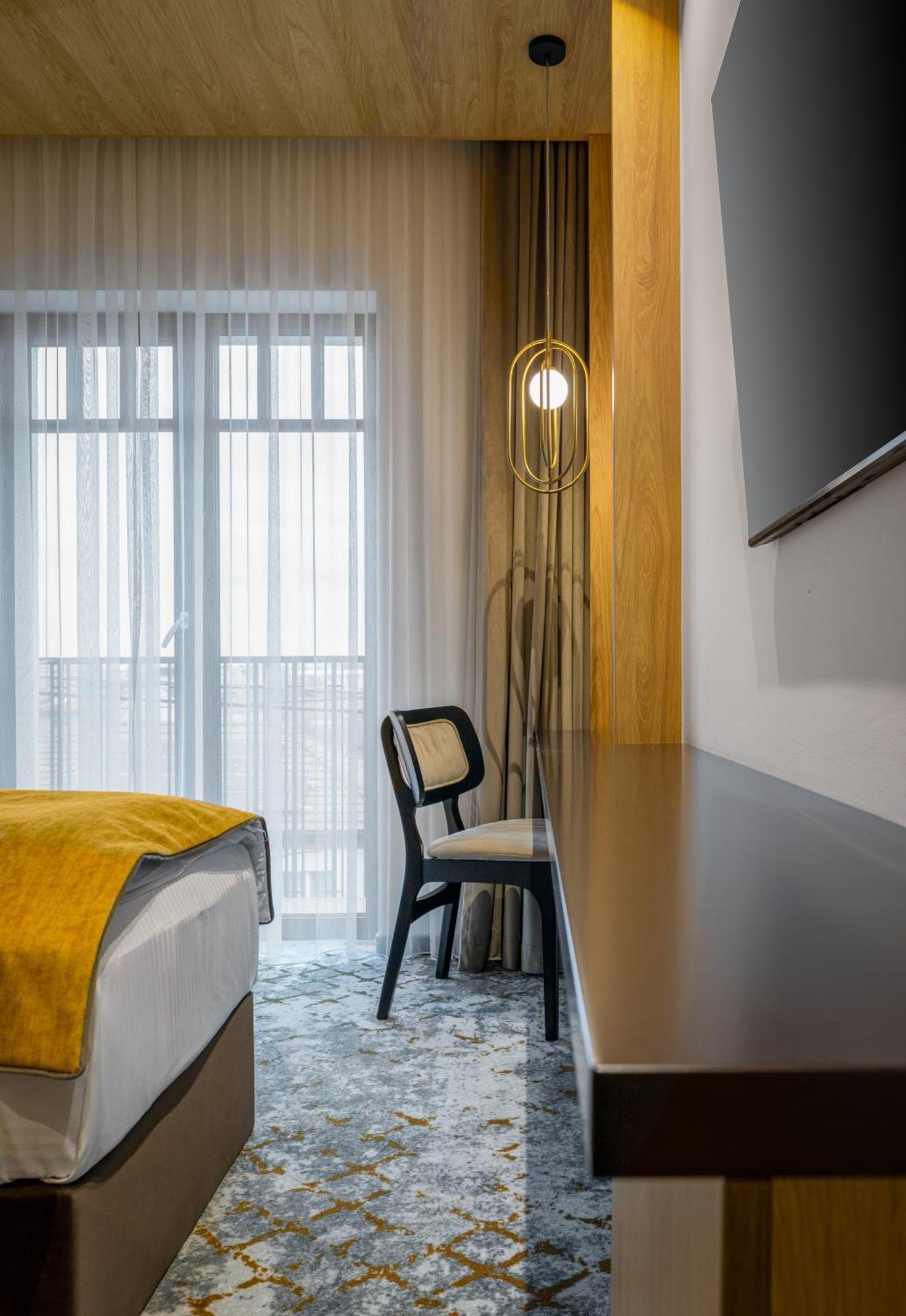 Hotel Branco Тімішоара Екстер'єр фото